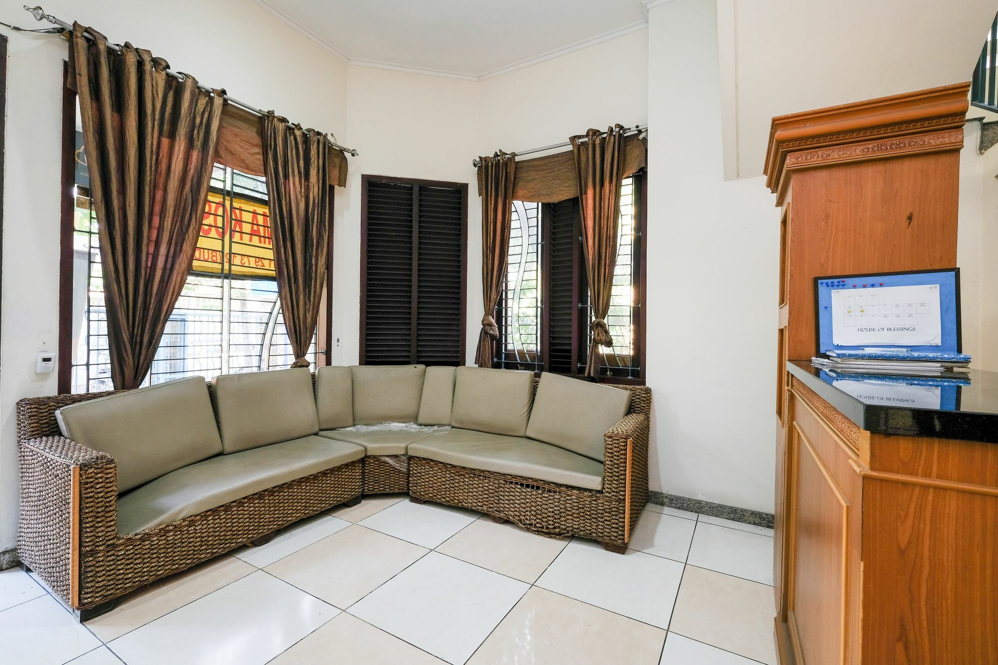 Reddoorz Plus Near Simpang Lima Semarang Zewnętrze zdjęcie